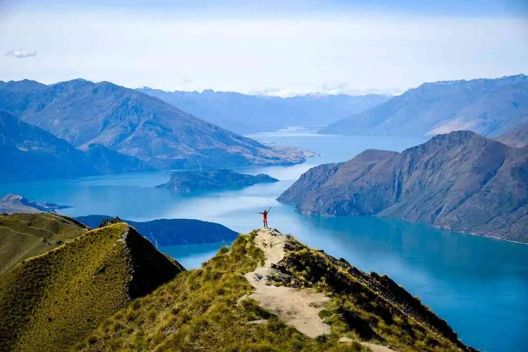 How To Do The Roys Peak Hike In Wanaka, New Zealand